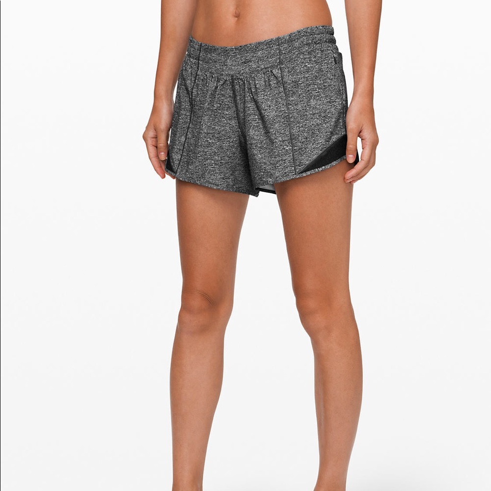 NWOT Gray Hotty Hot Short Long (4”)